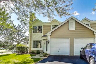 408 Trenton Ct in Aurora, IL - Building Photo - Building Photo