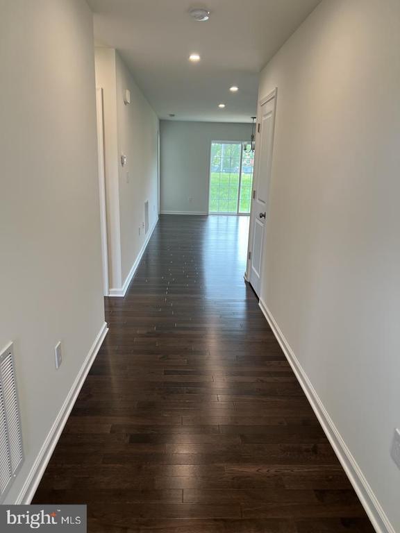 529 Cambridge Ln in Shippensburg, PA - Building Photo - Building Photo