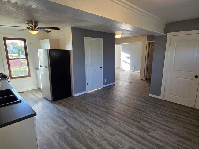 612 S Rochester St in Mukwonago, WI - Building Photo - Building Photo