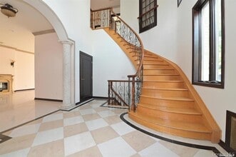 108-35 66th Rd in Queens, NY - Building Photo - Building Photo