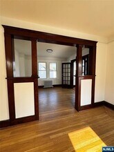 44 Hickory Ave in Bergenfield, NJ - Building Photo - Building Photo
