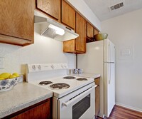 Silver Oaks Apartments photo'