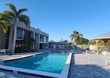 153 Santa Clara Dr in Naples, FL - Building Photo