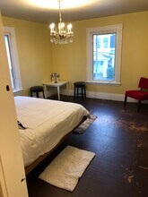 10 Commonwealth Ave, Unit 2 in Gloucester, MA - Building Photo - Building Photo