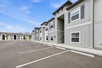 Amalfi on the Ridge in Sarasota, FL - Building Photo - Building Photo