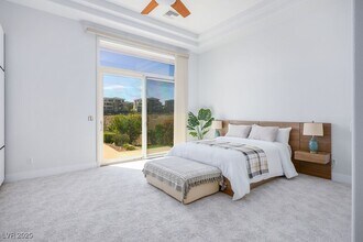 9233 Canyon Mesa Dr in Las Vegas, NV - Building Photo - Building Photo