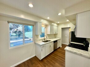 2156 Montiel Rd in San Marcos, CA - Building Photo - Building Photo