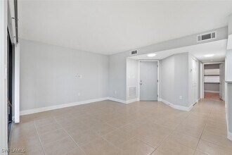 1508 Mainsail Dr in Naples, FL - Building Photo - Building Photo