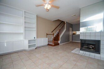 2930 Grants Lake Blvd in Sugar Land, TX - Building Photo - Building Photo