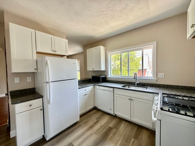 43 Curtis St, Unit 2