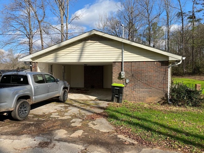 75 Red Oak Dr in Newnan, GA - Building Photo - Building Photo