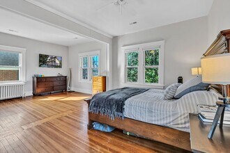4814 Colonial Ave in Norfolk, VA - Foto de edificio - Building Photo