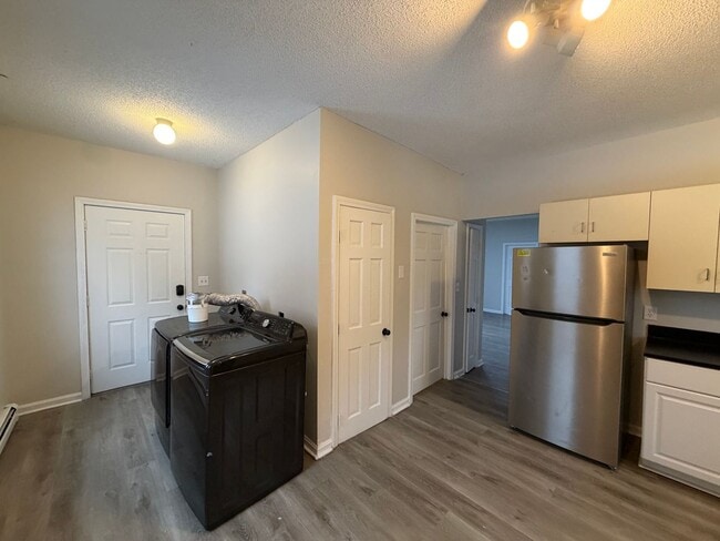 137 Midland St in Lowell, MA - Building Photo - Building Photo