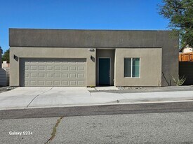 13625 Quinta Way in Desert Hot Springs, CA - Building Photo