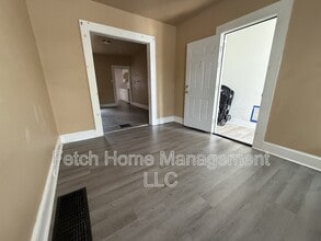 740 S Queen St in Lancaster, PA - Building Photo - Building Photo