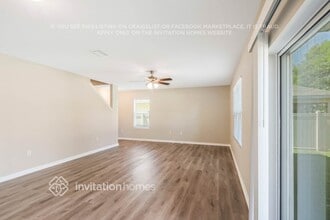 625 Diamond Ridge Rd in Seffner, FL - Building Photo - Building Photo