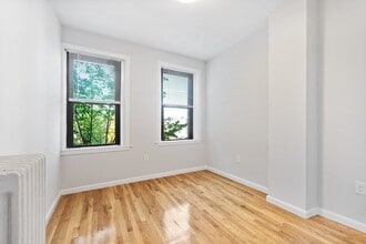 33 Grove St, Unit 10 in Boston, MA - Building Photo - Building Photo