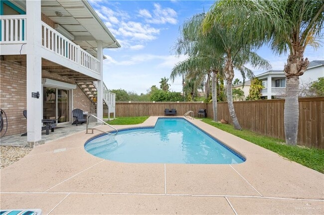 14 W Bahama St in South Padre Island, TX - Building Photo - Building Photo