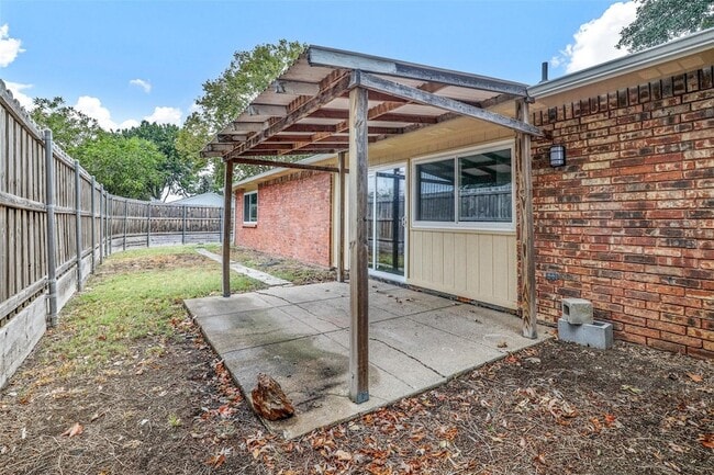 4904 Watkins Dr in The Colony, TX - Building Photo - Building Photo