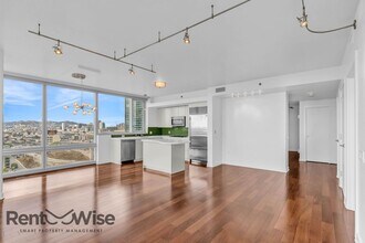 501 Beale St in San Francisco, CA - Building Photo - Building Photo