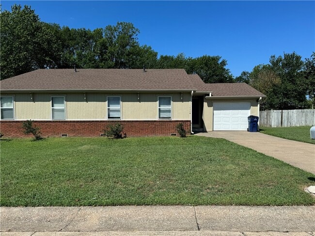 property at 1114 Mockingbird Ln