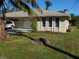 1315 SE 24th Ave in Cape Coral, FL - Building Photo