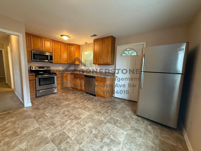 property at 711 Riverland Rd SE