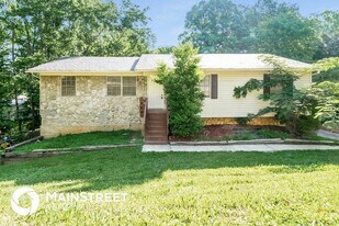 436 15th Ln NW in Center Point, AL - Building Photo