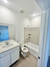 1414 Caceres Spur, Unit 2 in San Antonio, TX - Building Photo - Building Photo