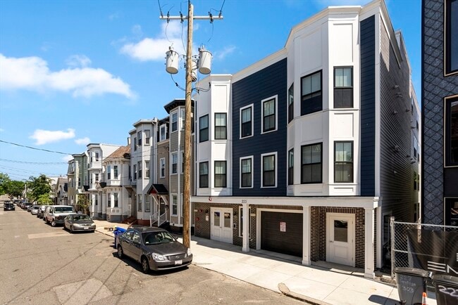 property at 223 Saratoga St