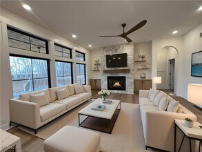 853 Club Dr W in Aurora, OH - Building Photo - Building Photo