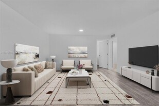 555 NE 123rd St in North Miami, FL - Building Photo