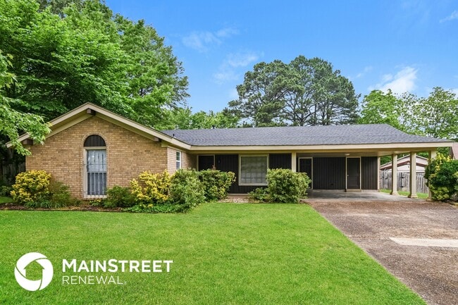 property at 820 Canterbury Cove