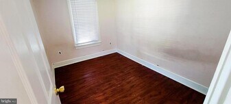 239 Roosevelt Ave in Northfield, NJ - Building Photo