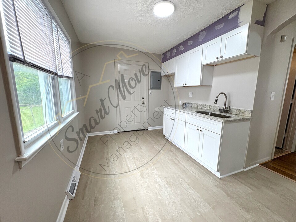 13312 Sherman Ave in Warren, MI - Building Photo