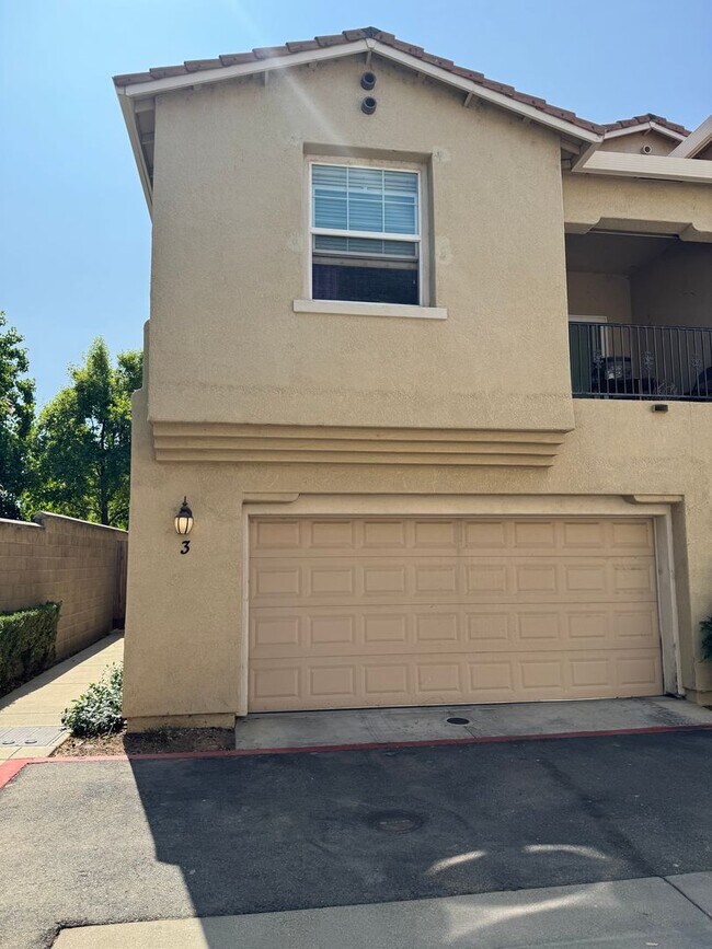 3000 Sierra View Cir