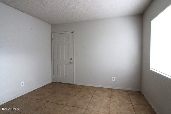 6440 E Alder Ave in Mesa, AZ - Building Photo - Building Photo