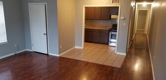 1307 Halcomb Ln in Memphis, TN - Building Photo