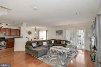 4533 Superior Square in Fairfax, VA - Building Photo - Building Photo
