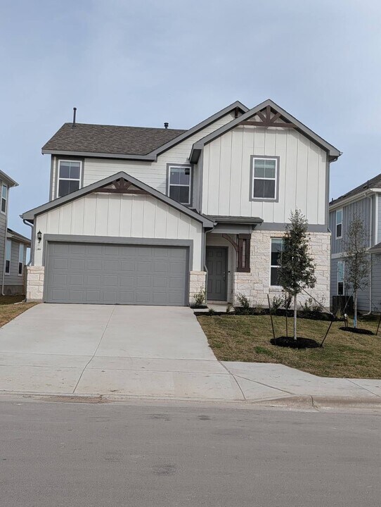 212 Daniels Dusty Trl in Georgetown, TX - Building Photo