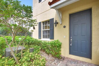 2502 N Dixie Hwy in Lake Worth Beach, FL - Building Photo - Building Photo