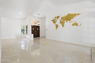 9714 E Camino Del Santo in Scottsdale, AZ - Building Photo - Building Photo