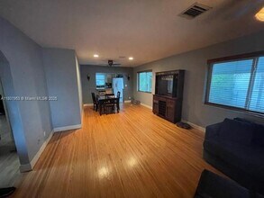 2530 Fillmore St in Hollywood, FL - Building Photo - Building Photo