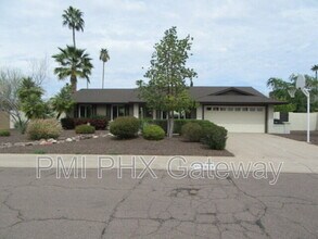 5312 E Gelding Dr in Scottsdale, AZ - Building Photo - Building Photo