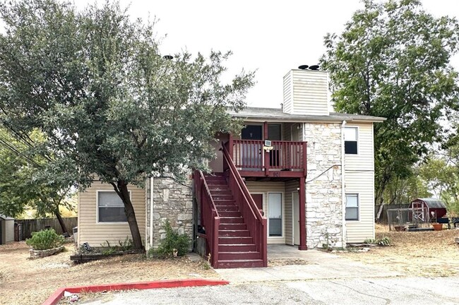 property at 901 Taulbee Ln