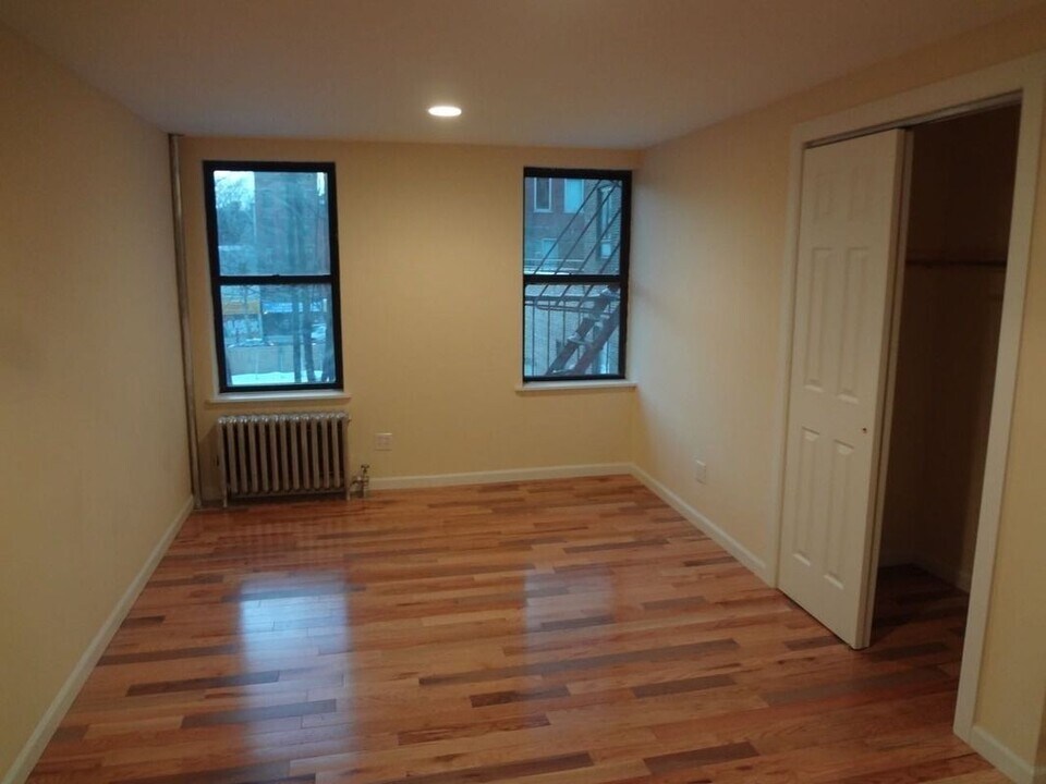 159 Chrystie St in New York, NY - Building Photo