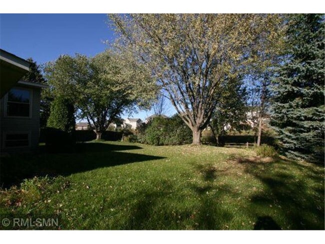 8351 Lower 208th St W in Lakeville, MN - Building Photo - Building Photo
