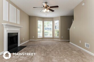 2072 W Morgan's Bluff Ct in Lithonia, GA - Building Photo - Building Photo