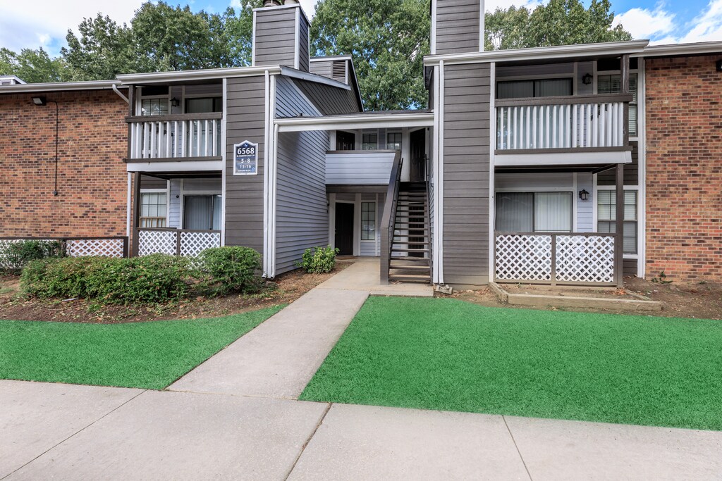 The Park at Hollyford Apartments in Memphis, TN