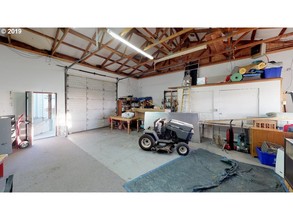 15714 Highway 101 S in Brookings, OR - Building Photo - Interior Photo